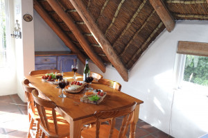  Vacation Hub International | Kairos Disa Loft Cottage Food