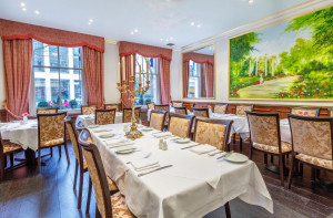  Vacation Hub International | London Elizabeth Hotel Food