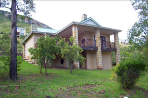  Vacation Hub International | Clarens Accommodation Bookings - Blue Gum Villa 69 Food