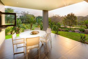  Vacation Hub International | Luxury Seaside Homes - Silver Moon Unit Food