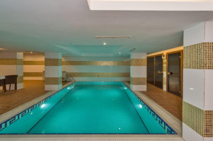  Vacation Hub International | Great Fortune Hotel Food