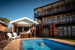  Vacation Hub International | Muzuri Apartment Food