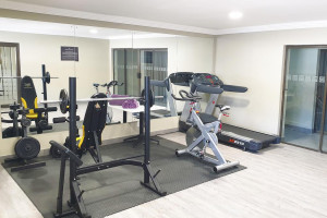  Vacation Hub International | Fortis Hotel Evander Food