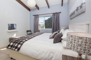 Vacation Hub International | Knysna Pocket Breaks Unit 13 Food