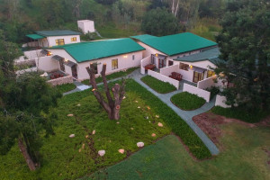  Vacation Hub International | Eastbrook River lodge Food