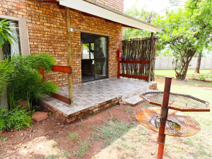 Vacation Hub International | Hokaai Lodge Loskopdam Food
