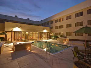  Vacation Hub International | Homewood Suites by Hilton Indianapolis Carmel Food