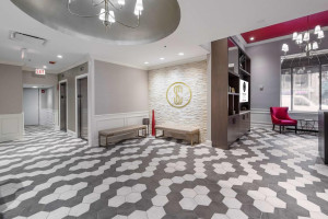  Vacation Hub International | The St. Clair Hotel - Magnificent Mile Food