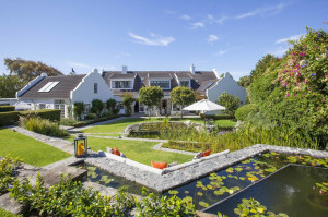  Vacation Hub International | 14 on Klein Constantia Food