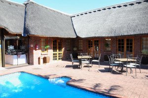  Vacation Hub International | Royal Hotel Ladysmith Food