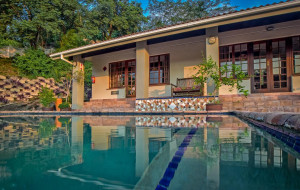 Vacation Hub International | Chez Vincent Guest House Food