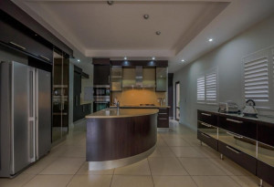  Vacation Hub International | 8 Tinderwood Lane Food
