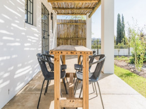  Vacation Hub International | Druk-My-Niet Olive Cottage Food