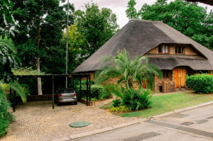  Vacation Hub International | Inyamatane 227B Kruger Park Lodge Food
