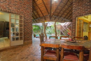  Vacation Hub International | Oasis Blue Food