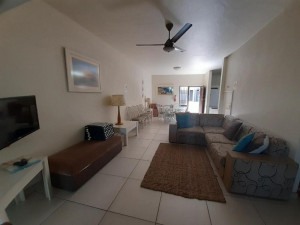 Vacation Hub International | Ocean Villa Resort Food