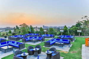  Vacation Hub International | Al Masa Hotel Food