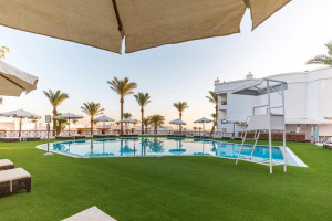  Vacation Hub International | Sunrise Remal Beach Resort Food