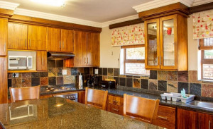  Vacation Hub International | Makhato Lodge 72 Food