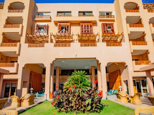  Vacation Hub International | Continental Hotel Hurghada Food