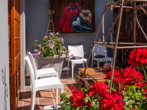  Vacation Hub International | @Mango's Food