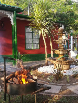  Vacation Hub International | Two Palms Guesthouse Food