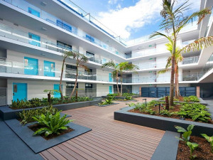  Vacation Hub International | Veriu Camperdown Food