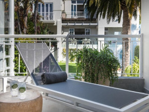  Vacation Hub International | The Clarendon - Fresnaye Food