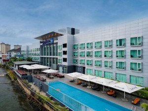  Vacation Hub International | Radisson Blu Anchorage Hotel Food