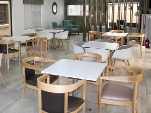  Vacation Hub International | Prisatt Boutique Hotel Food