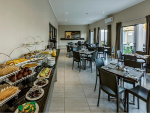  Vacation Hub International | Pofadder Inn Food