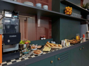  Vacation Hub International | Aparthotel Adagio Paris Suresnes Longchamp Food