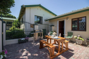  Vacation Hub International | Dunwerkin Self Catering Food