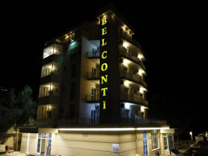  Vacation Hub International | Bel Conti Hotel Food