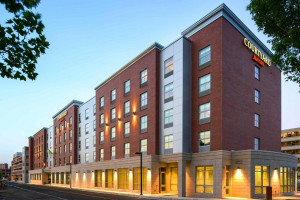  Vacation Hub International | Courtyard by Marriott Edgewater NYC Area Food