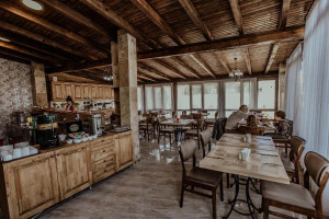  Vacation Hub International | Alia Cave Hotel Food