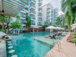  Vacation Hub International | Fishermens Harbour Urban Resort - SHA Extra Plus Food