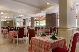  Vacation Hub International | Ramada Resort By Wyndham Lara Food