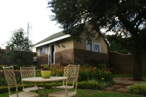  Vacation Hub International | Jolani Guest House Food