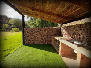  Vacation Hub International | Lylius Cottage and Campsites Food