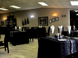  Vacation Hub International | Mount Currie Inn Food