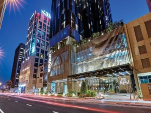  Vacation Hub International | Revier Dubai Food