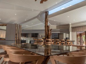  Vacation Hub International | Hank Maribashoek Guest Lodge Food