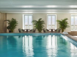  Vacation Hub International | Grand Hotel National Luzern Food