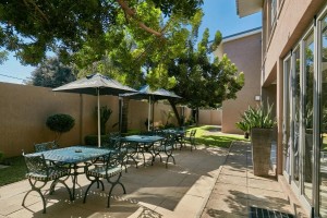  Vacation Hub International | Regent Select Hotel Food
