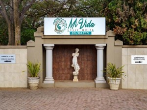  Vacation Hub International | Villa Strada Guesthouse Food