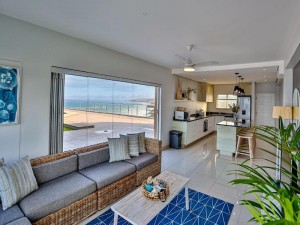  Vacation Hub International | 804 Villa Royale Food