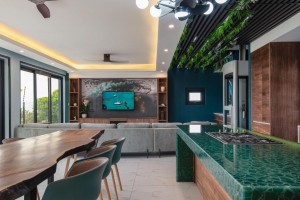  Vacation Hub International | Flamenco Accommodation Food