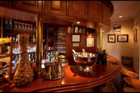  Vacation Hub International | Castleton Lobby
