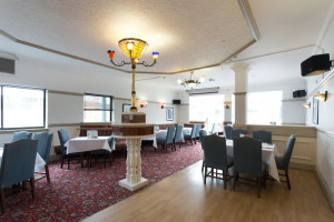 Vacation Hub International | Roman Way Hotel Lobby